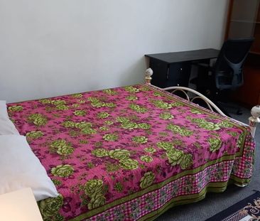 Room in a Shared House, Plashet Grove, E6 - Photo 2