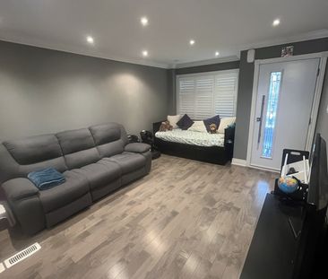 For Lease - 5266 Fairford Crescent, Mississauga, Ontario - Photo 1