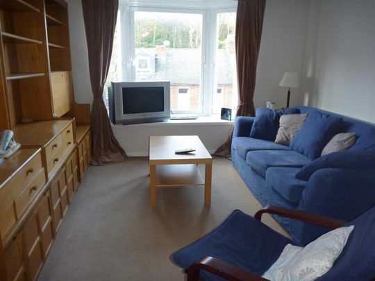 4 bedroom private hall to rent - Photo 1