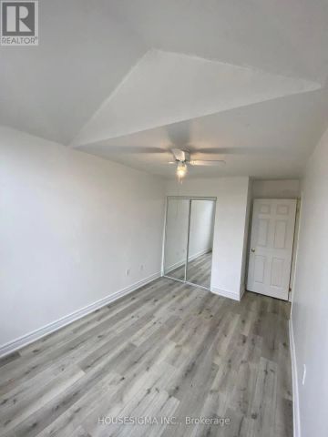 1430 FOREST STREET - Photo 3