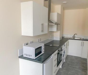 Studio to rent - Photo 2