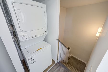 For Lease - 10 Brin Drive Unit# 18, Toronto, Ontario - Photo 5