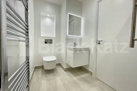 Prime location & Inclusive of Gas & Electric - Photo 4