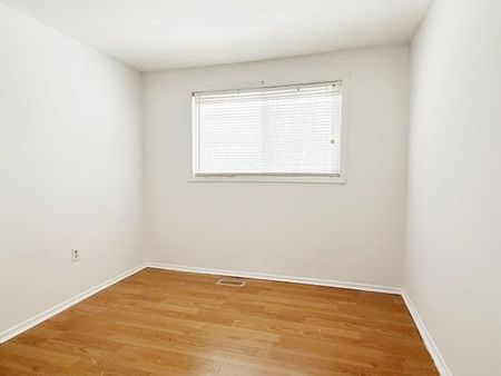 For Lease - 1 Lakeside Cres Avenue Unit# Unit A, Richmond Hill, Ontario - Photo 4