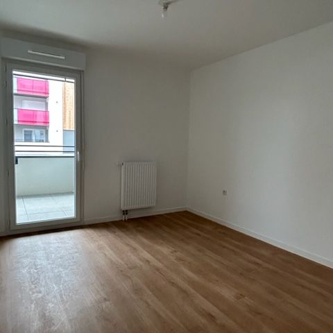 Location Appartement NOYAL-CHATILLON-SUR-SEICHE - Photo 1