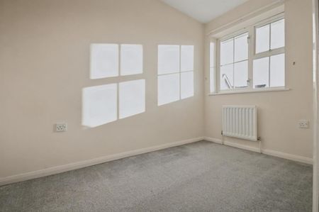 2 bedroom terraced house to rent - Photo 5