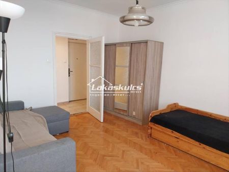 Kiadó átlagos állapotú lakás - Tatabánya - Photo 4