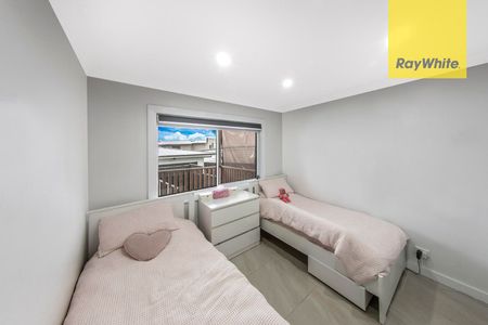 Modern 3-Bedroom Home in prime location - Photo 5