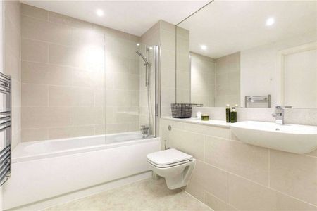 2 BED 1 BATH APARTMENT | AVAILABLE NOW | IN HIGH DEMAND | PARKING AVAILABLE | PRIME LOCATION | 24-HOUR CONCIERGE | RESIDENTS GYM - Photo 2