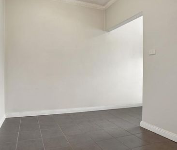 Fresh, Bright & Convenient Living - Photo 6