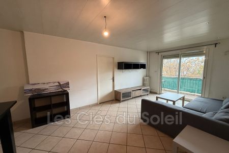 Location Appartement 3 pièces 58m² TOULON 83100 - Photo 2