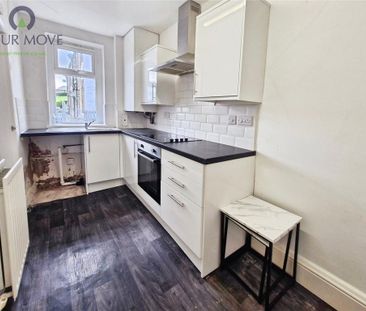2 bedroom end of terrace house to rent - Photo 5