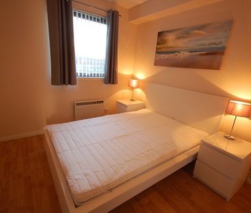 1 Bed Flat, Headland Court, AB10 - Photo 3