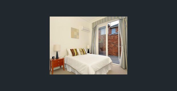 QUALITY AND CONVENIENCE IN PRIME LOCATION - Photo 1