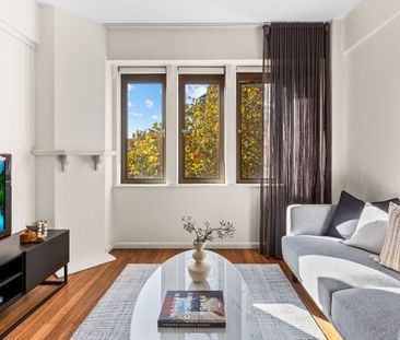 Light-Filled Art Deco Apartment with Leafy Outlooks in 'Cahors' - Photo 3