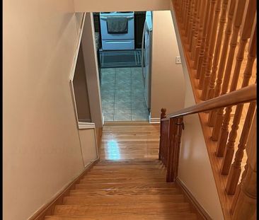 For Lease - 20 Midnightsun Trail, Brampton, Ontario - Photo 5