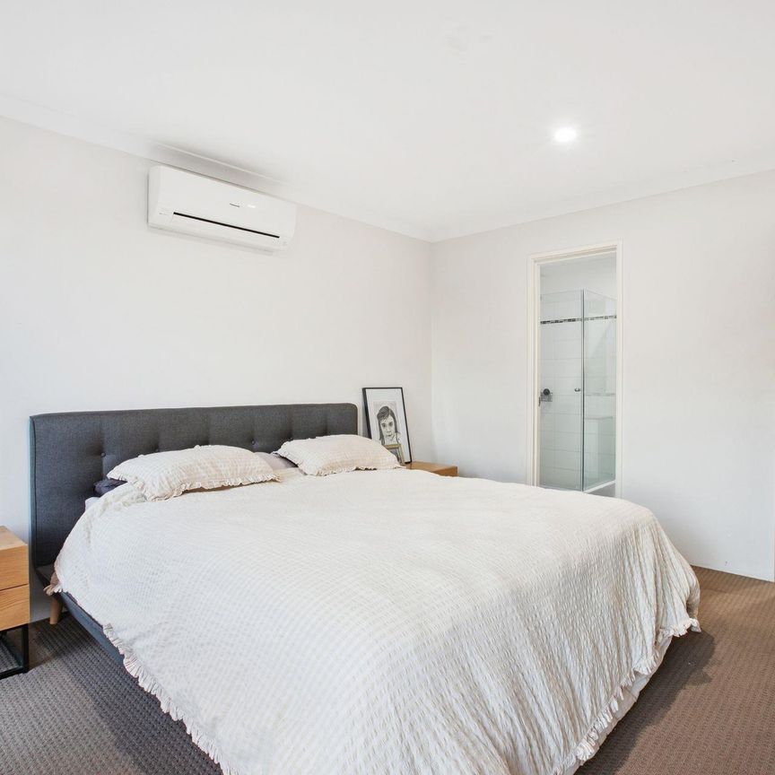 SPACIOUS 4X2 WITH DOUBLE GARAGE. HOME OPEN SATURDAY 20 DECEMBER. PLEASE REGISTER FOR ATTENDANCE. - Photo 1