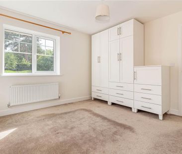 1 bedroom semi-detached house to rent - Photo 3