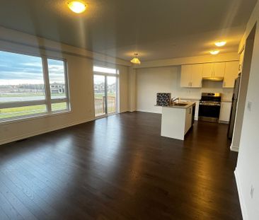 For Lease - 24 Phoenix Boulevard, Barrie, Ontario - Photo 5