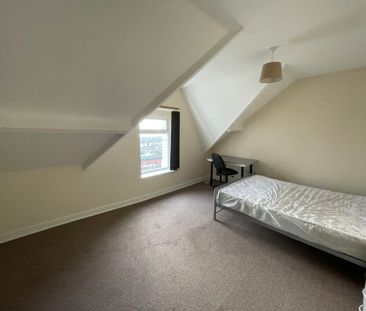 Chaddesley Terrace, Swansea, SA1 - Photo 3