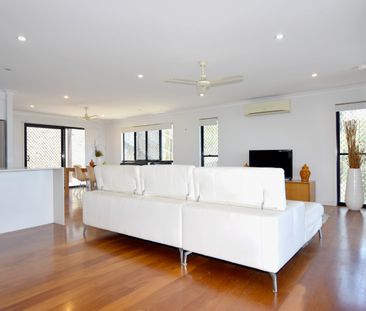 RISE AND SHINE IN SOUTH GLADSTONE - MODERN LIVING WITH BREATHTAKING... - Photo 6
