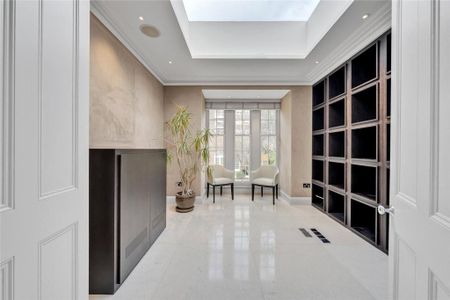 5 bedroom semi-detached house to rent - Photo 2