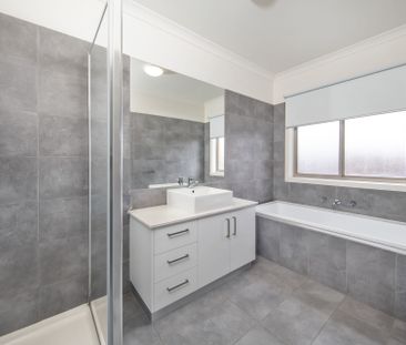 Sleek Style Meets Space: Contemporary Four-Bedroom Home in Highly S... - Photo 6