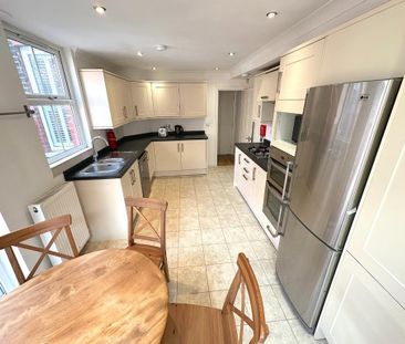 4 bedroom house to rent - Photo 2