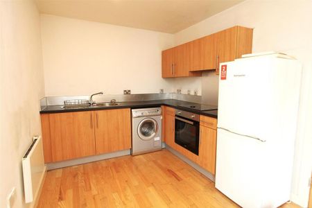 1 bedroom flat to rent - Photo 2