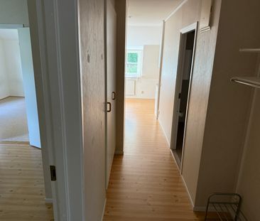 Glasarbetarvägen, Älmhult - Photo 1