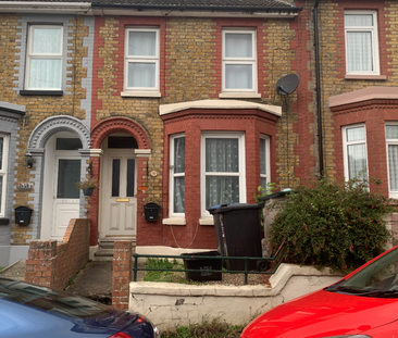 2 bedroom terraced house to rent - Photo 5