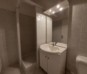Location Appartement 2 pièces 53m² ROUEN 76000 - Photo 4