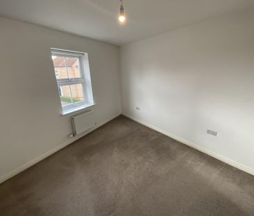 2 bedroom semi-detached house to rent - Photo 4