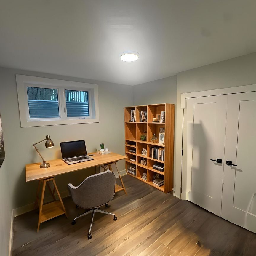 For Lease - 300 Elmgrove Avenue Unit# 4, Westboro - Hampton Park, Ontario - Photo 1