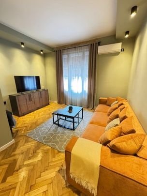 Budapest VII. kerület, Dob utca - Photo 1