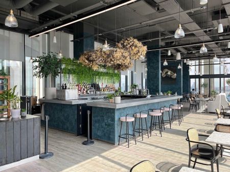 Crossharbour Plaza, London - Photo 4