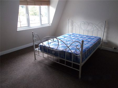 Student Properties to Let - Photo 2