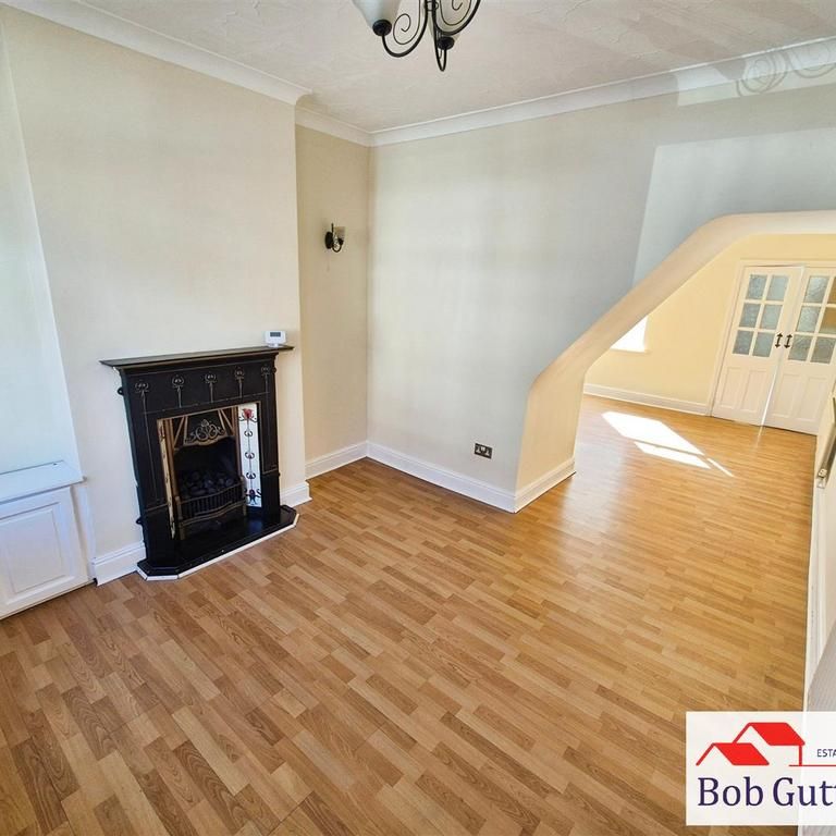 2 bedroom terraced house to rent - Photo 1