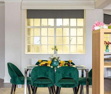 Warwick Gardens, London, W14 - Photo 1
