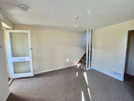 2 bedroom terraced house to rent - Photo 3