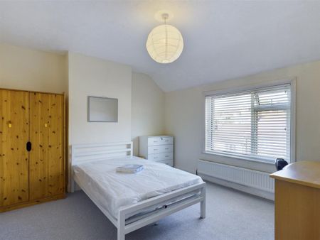 Coombe Road, Brighton - Photo 2