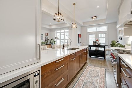 For Lease - 210 DORVAL Drive, Oakville, Ontario - Photo 5