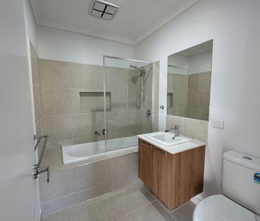 Just 12 months new. - Photo 4