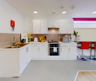 Silver En Suite - Photo 4