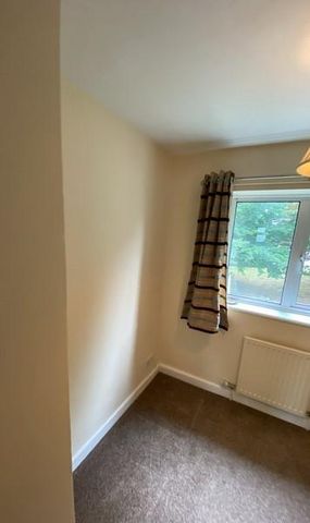 3 bedroom terraced house to rent - Photo 4