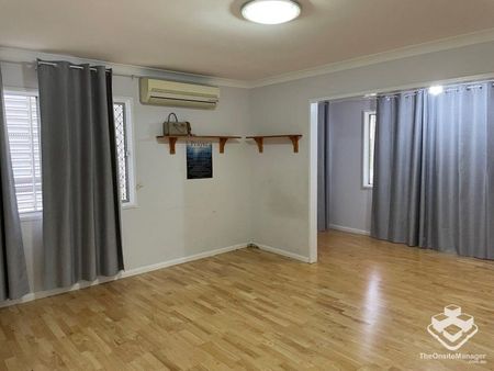 One of best 3 bedroom house in Sunnybank Hills - Photo 4