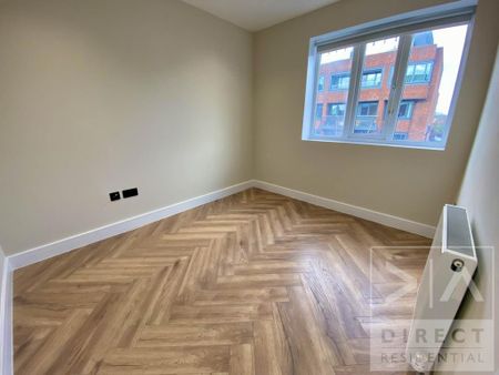 2 bedroom flat to rent - Photo 2