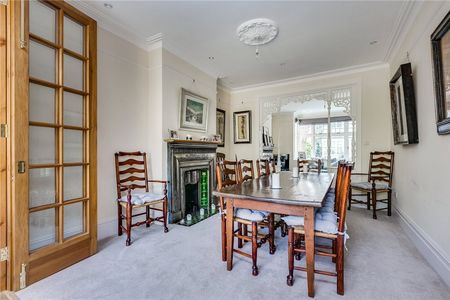 Byfeld Gardens, Barnes, SW13 - Photo 3