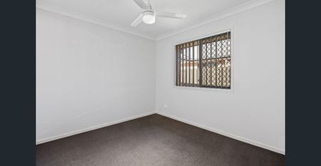 Modern Spacious Lowset Home - Photo 4