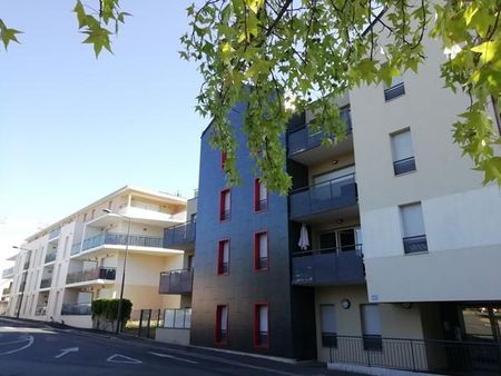 Location appartement 2 pièces 42.75 m2 à Tours - Photo 2